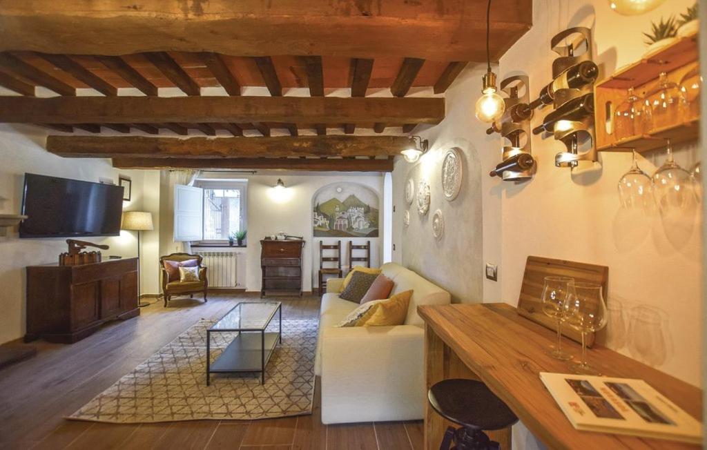 Il Nido Nel Borgo Casa Vacanze Камайоре Екстериор снимка